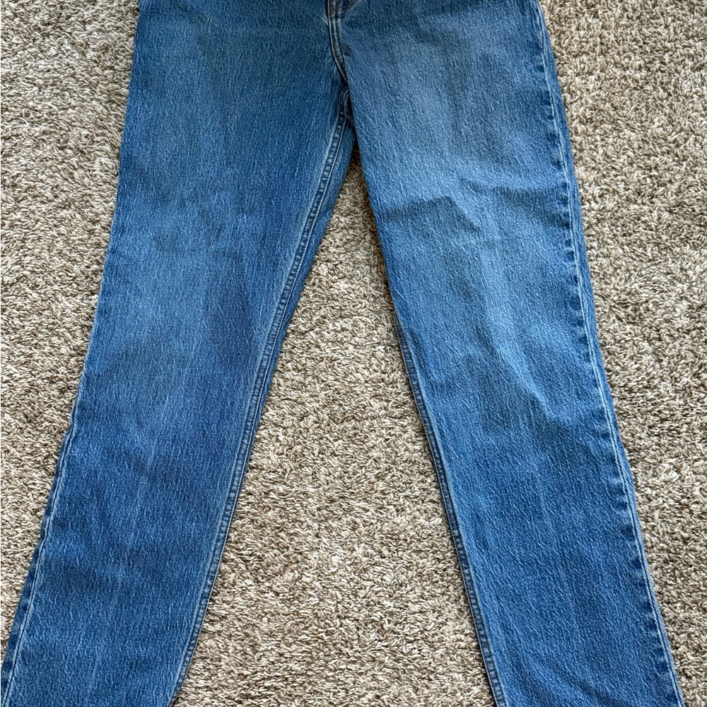 Abercrombie Ultra High Rise, the 90’s Straight Curve Love - Size 27, 4R